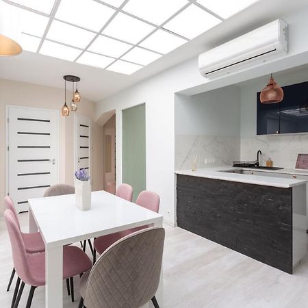 Luxurious Karoly Apartment In The Heart Of Budapest Exterior photo